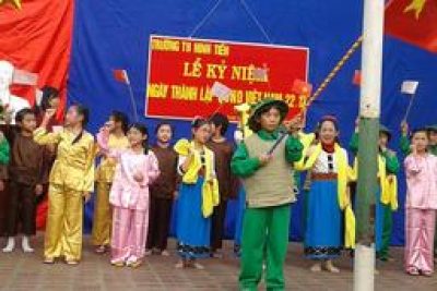 Trường Tiểu học Ninh Tiến tổ chức hoạt động giáo dục ngoài giờ lên lớp, chuyên đề kĩ năng sống: “Giáo dục lòng biết ơn các chiến sĩ bộ đội” – Chào mừng kỷ niệm 75 năm ngày thành lập Quân đội nhân dân Việt Nam (22/12/1944 – 22/12/2019), 30 năm ngày hội Quốc phòng toàn dân (22/12/1989 – 22/12/2019).