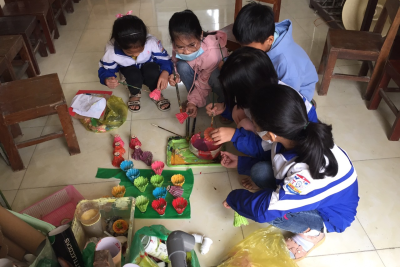 Trường Tiểu học Ninh Tiến hưởng ứng, tham gia cuộc thi sáng tạo sản phâm tái chế vì môi trường với chủ đề “Hành trình thứ hai rác thải nhựa”.