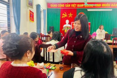 TRƯỜNG TIỂU HỌC NINH TIẾN TỔ CHỨC GẶP MẶT ĐẦU XUÂN VÀ HƯỞNG ỨNG TẾT TRỒNG CÂY