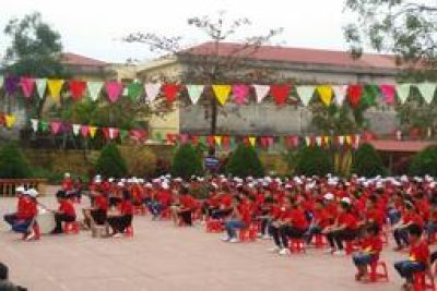 TRƯỜNG TIẺU HỌC NINH TIẾN LONG TRỌNG TỔ CHỨC LỄ KỶ NIỆM NGÀY NHÀ GIÁO VIỆT NAM 20/11